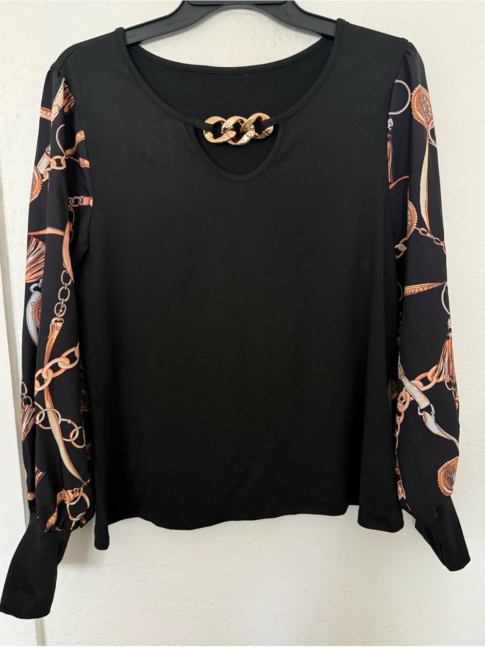 Women’s Chain Print Blouse Black and Gold Size XL fashion chain long sleeve